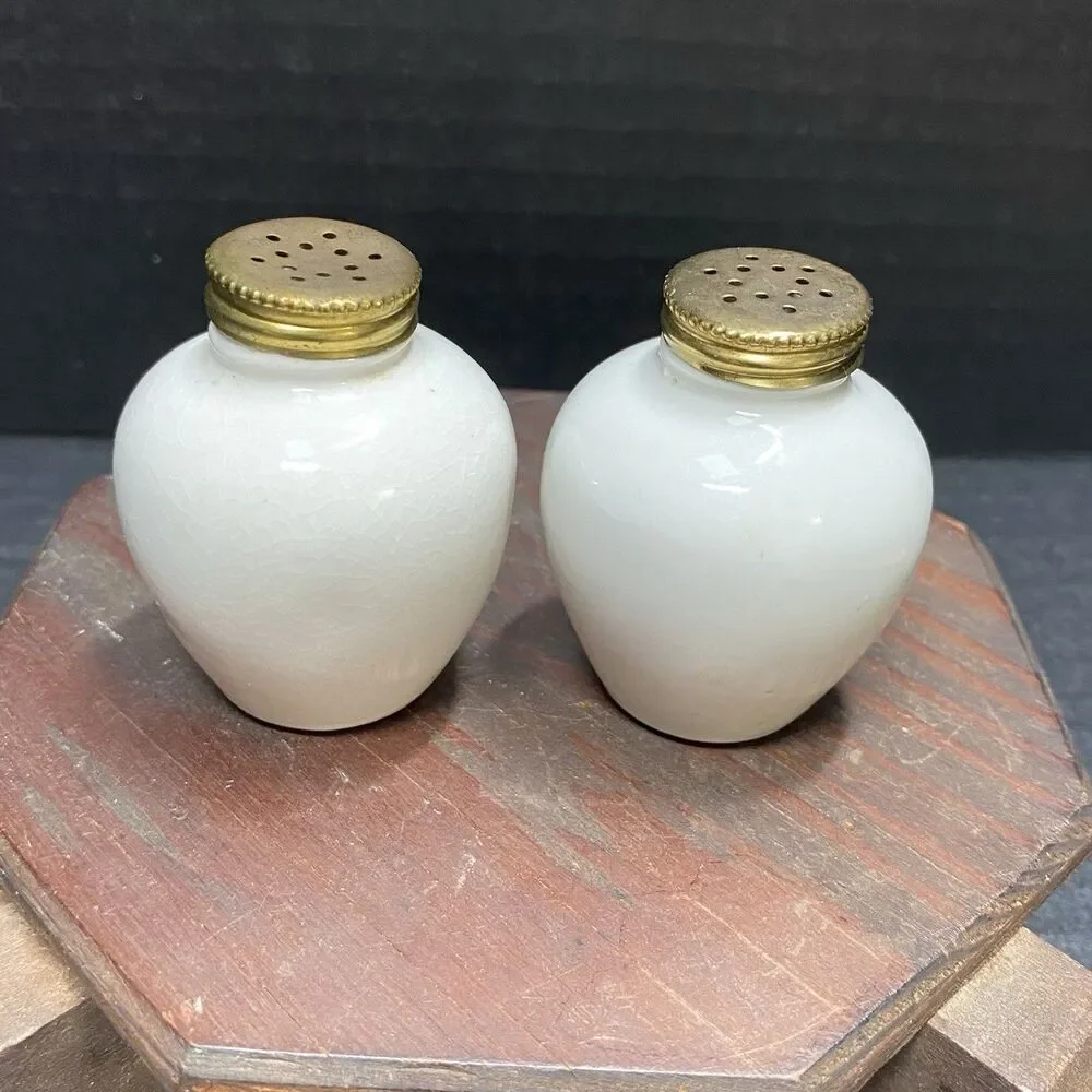 N/A vintage salt